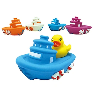 Baby bath toy boat with floating spray water design for toddlers