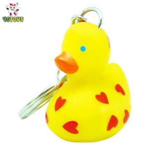 cute keychain charms duck with heart pattern soft PVC bag pendant - cute keychain charms OEM factory Main Image (YOTOYS)